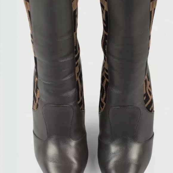 FENDI BOOTS - Picture 4 of 5